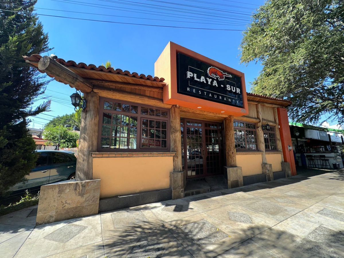 LOCAL COMERCIAL A LA VENTA ZONA LAS AGUILAS ZAPOPAN