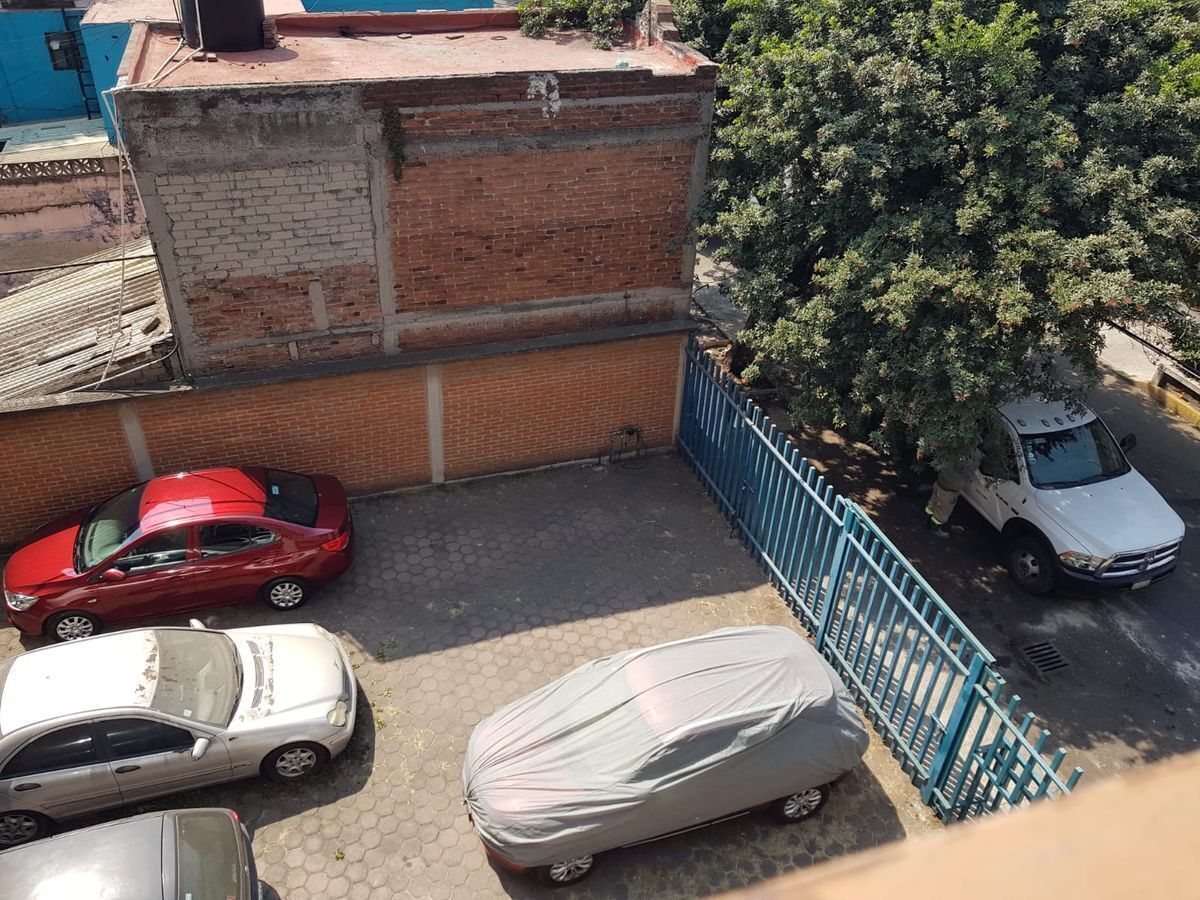 16 de 16: cajón de estacionamiento