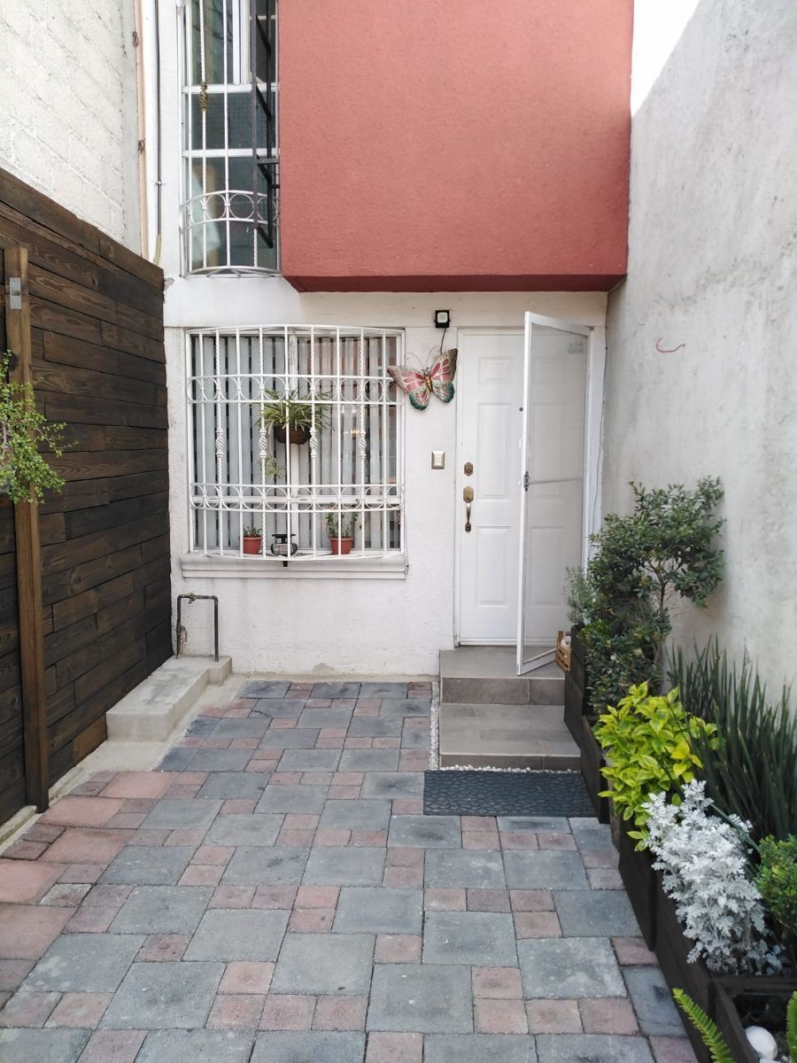 Casa en San Francisco Coacalco (Sección Héroes), Coacalco de Berriozábal, foto 2 de 13