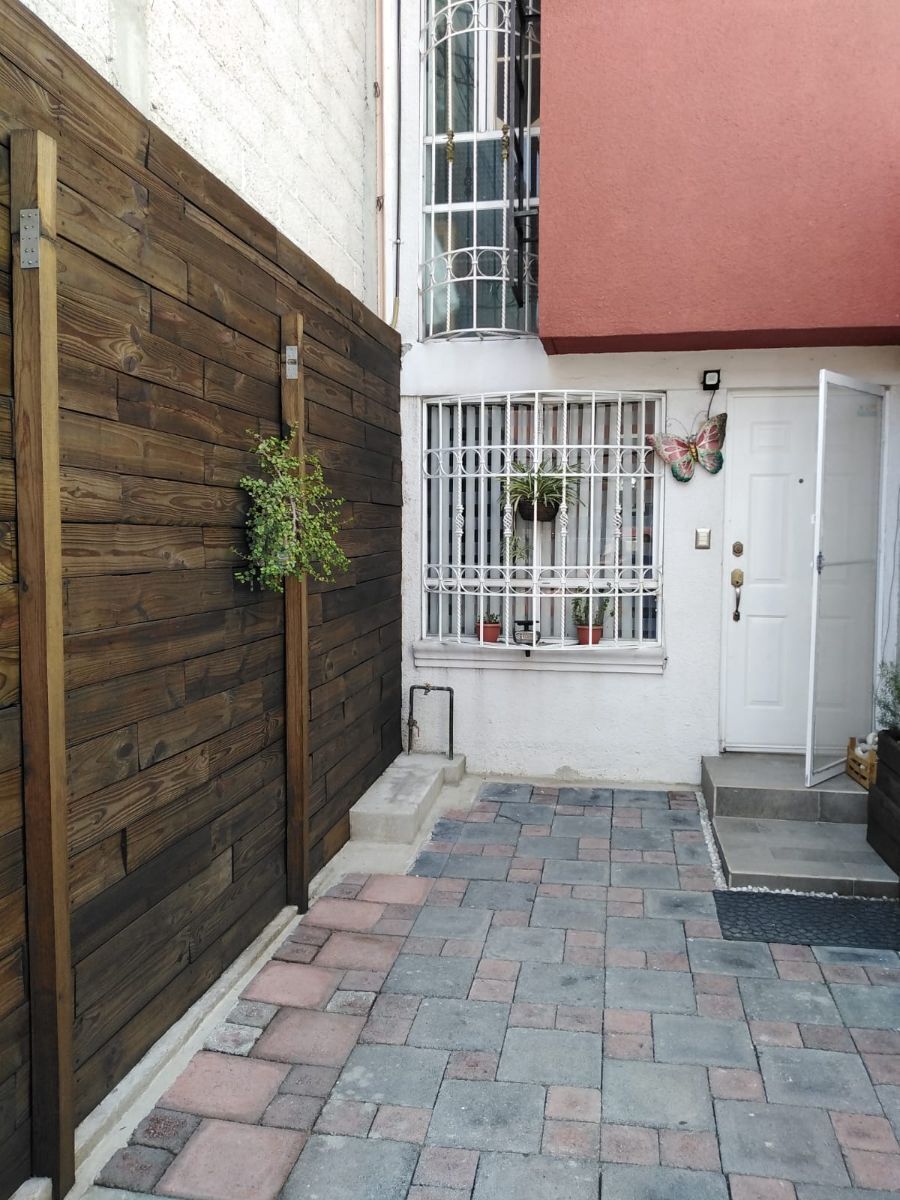 Casa en San Francisco Coacalco (Sección Héroes), Coacalco de Berriozábal, foto 4 de 13