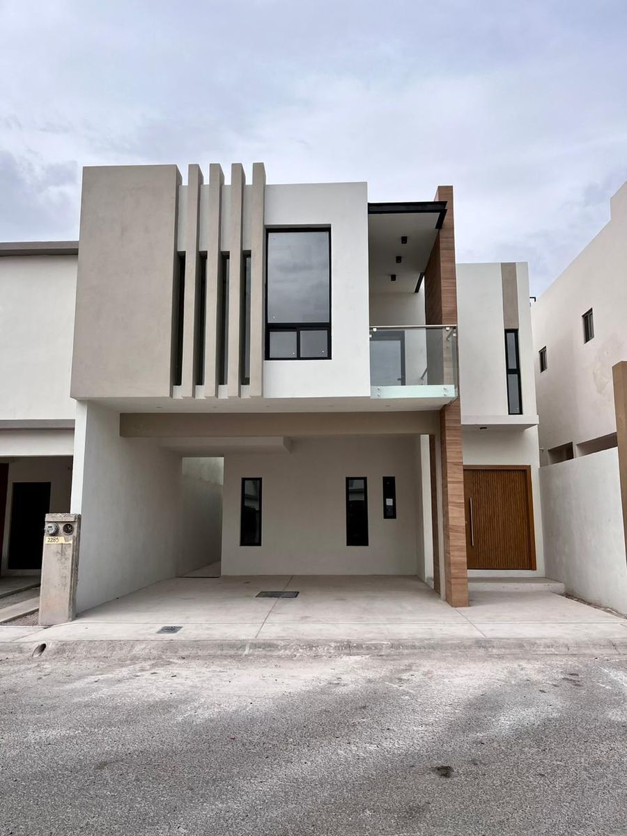 CASA EN VENTA FRACCIONAMIENTO BOSQUES DE SAN PEDRO