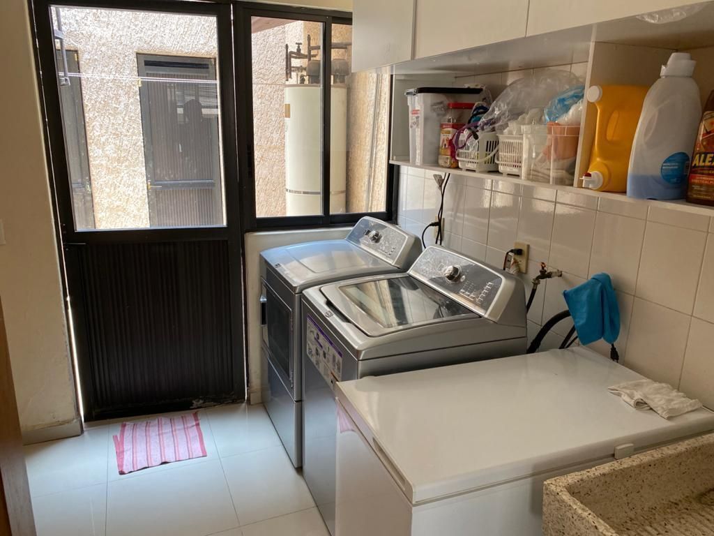 30 of 34: AREA DE LAVADO