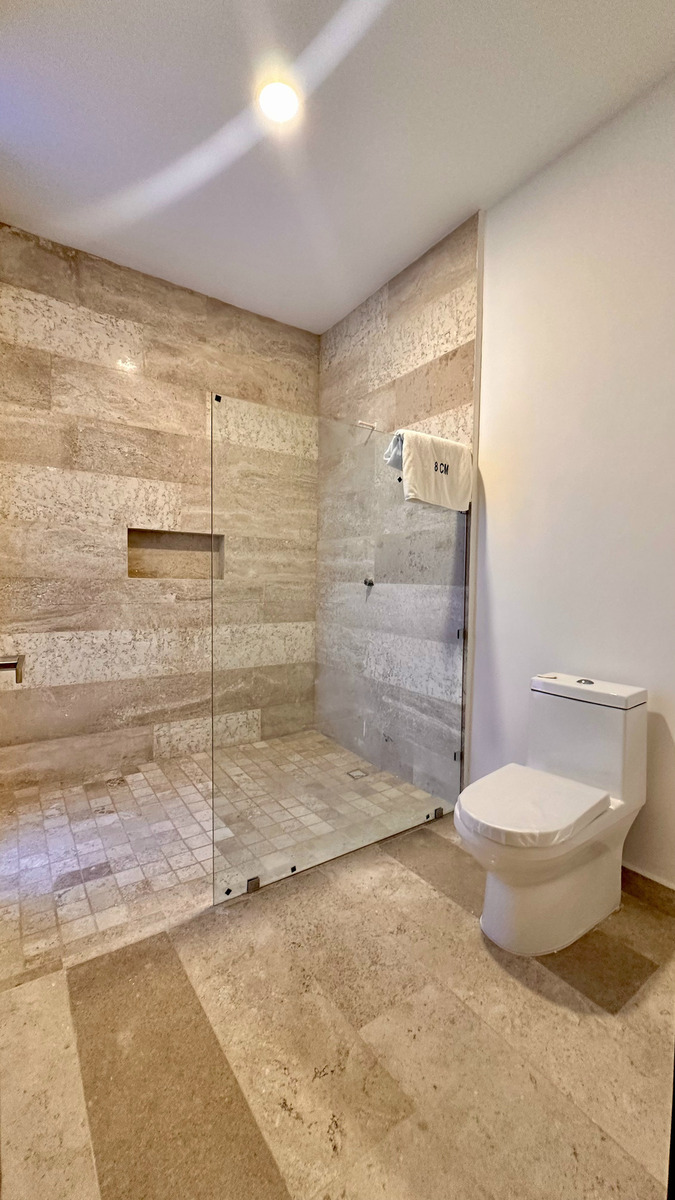 7 de 12: Baño, Recámara Principal