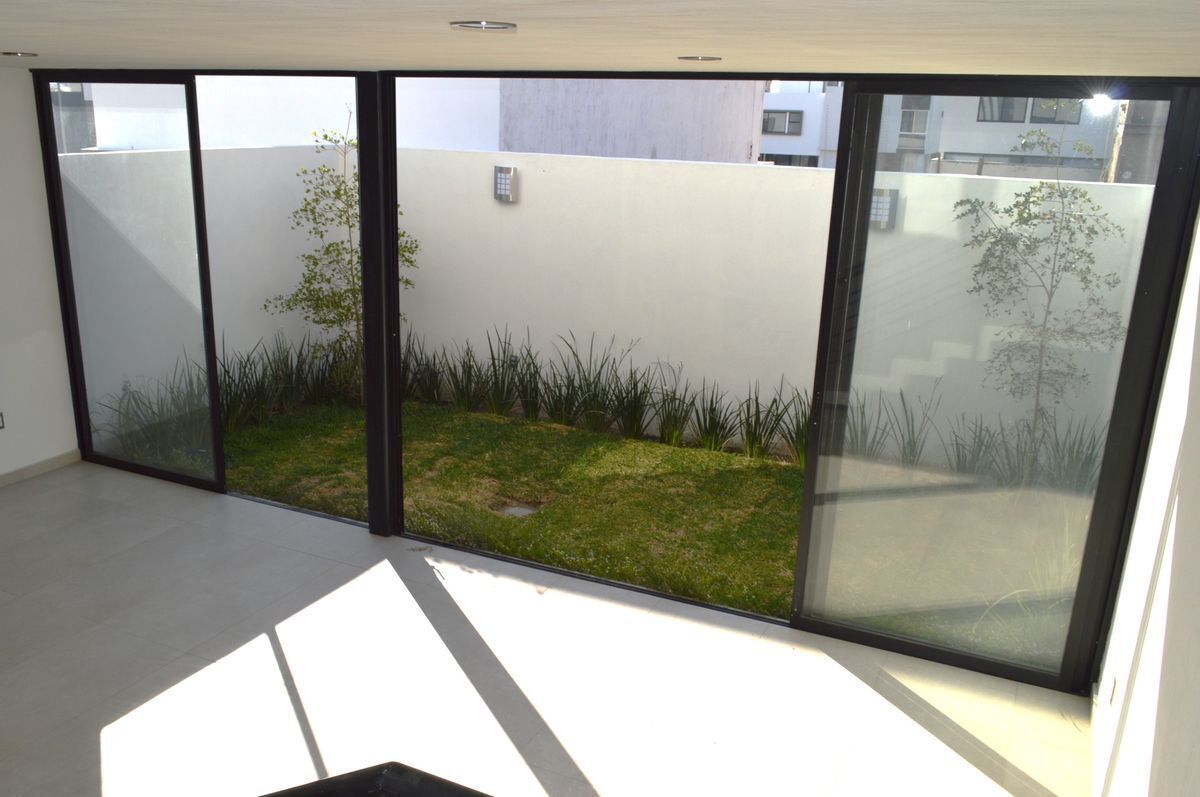 2 de 30: SALA COMEDOR