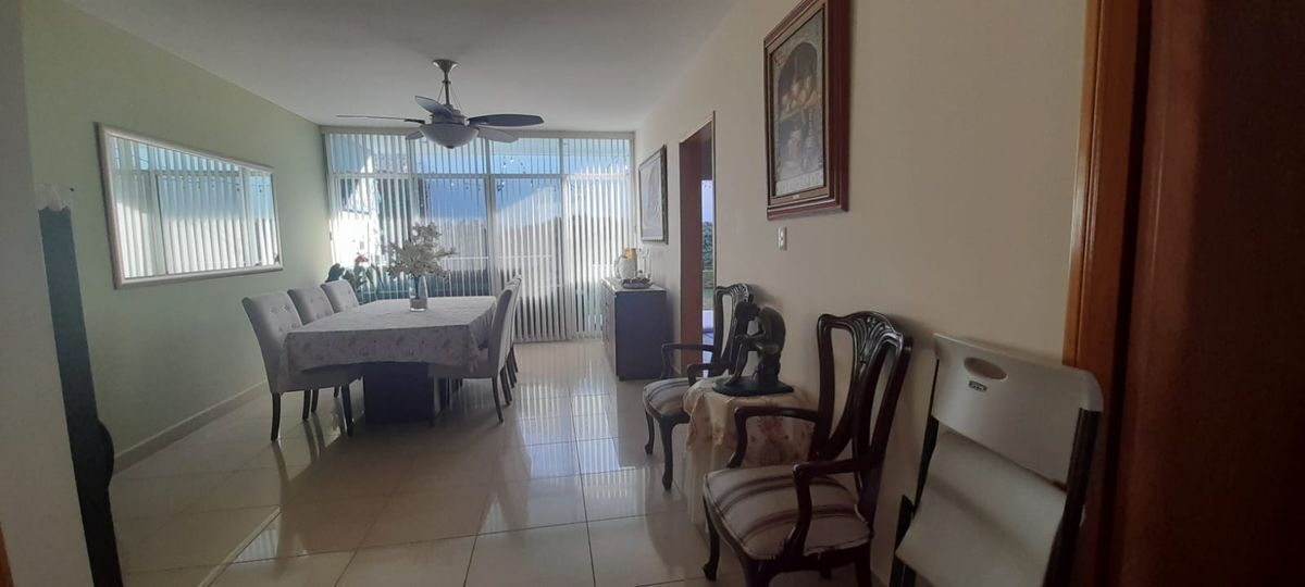 3 de 22