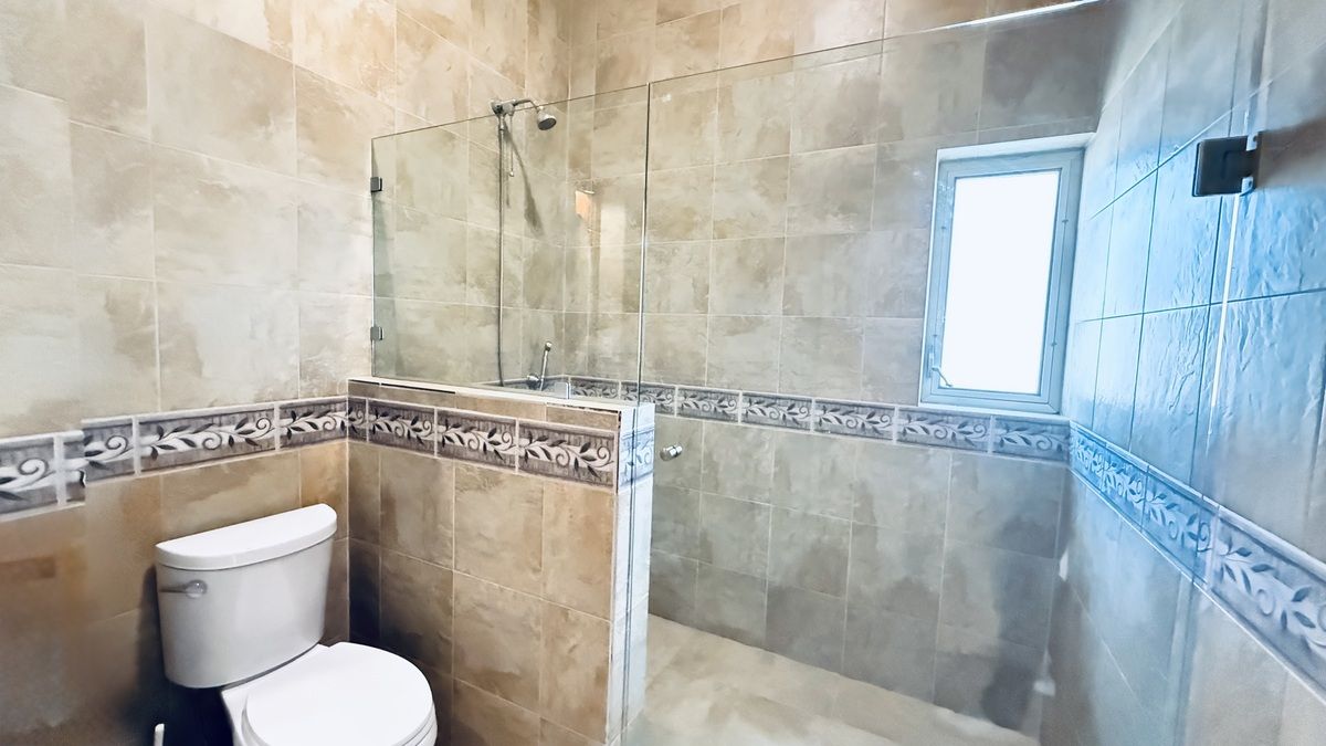 26 de 30: Baño Principal
