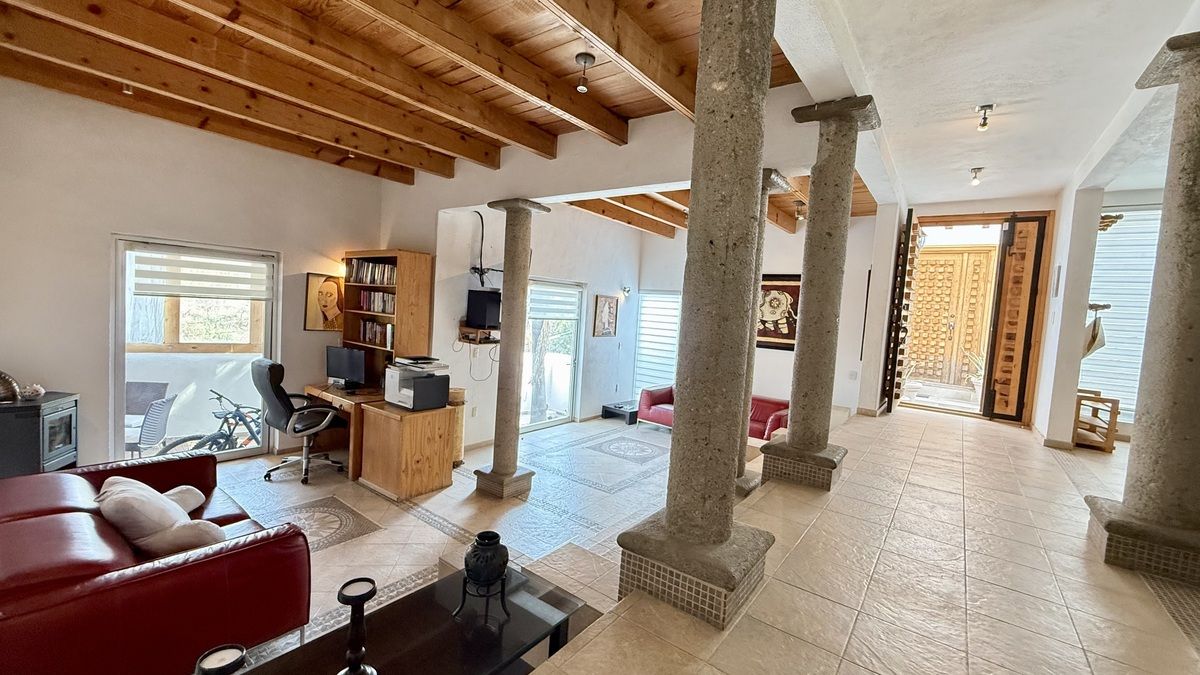 2 de 30: Sala y comedor
