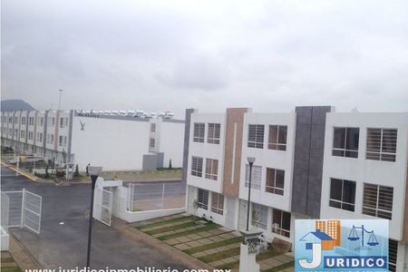 BONITA CASA EN RENTA EN LA ENTRADA DE HEROES CHALCO | EasyBroker