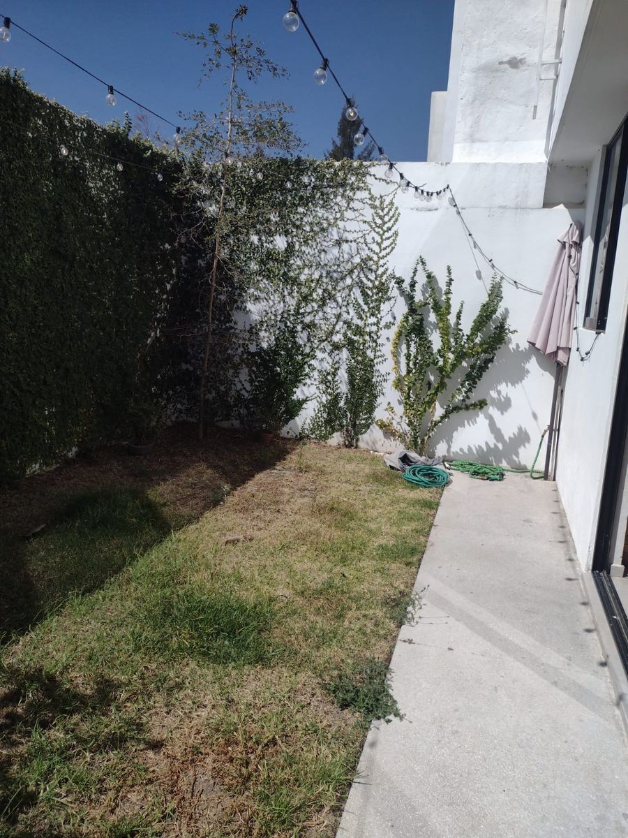 28 de 37