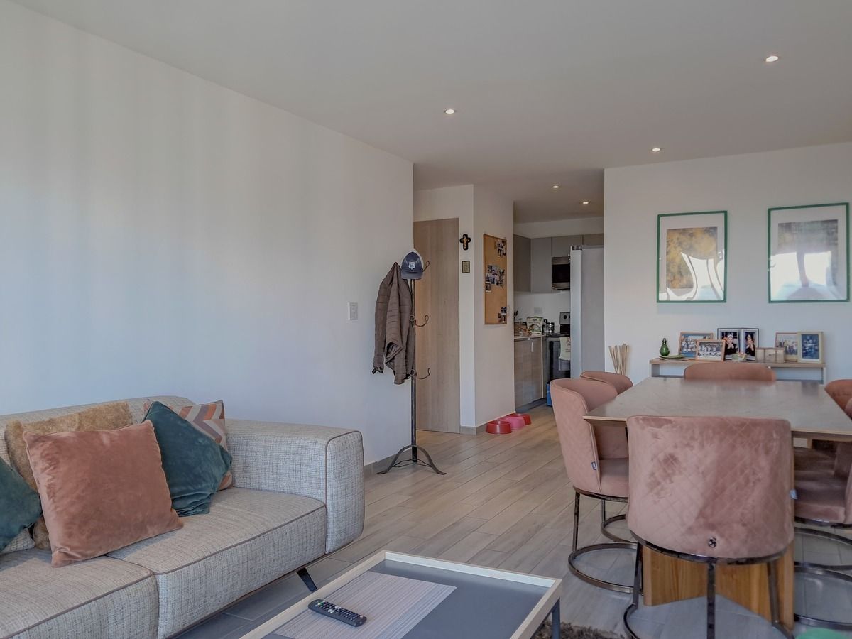 5 de 14: Sala y comedor