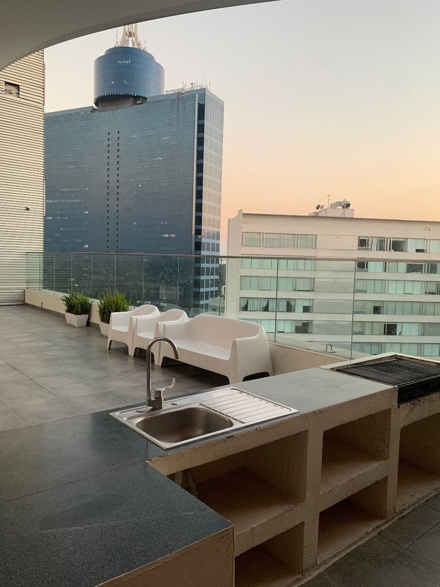 1 de 24: TERRAZA CON ASADOR