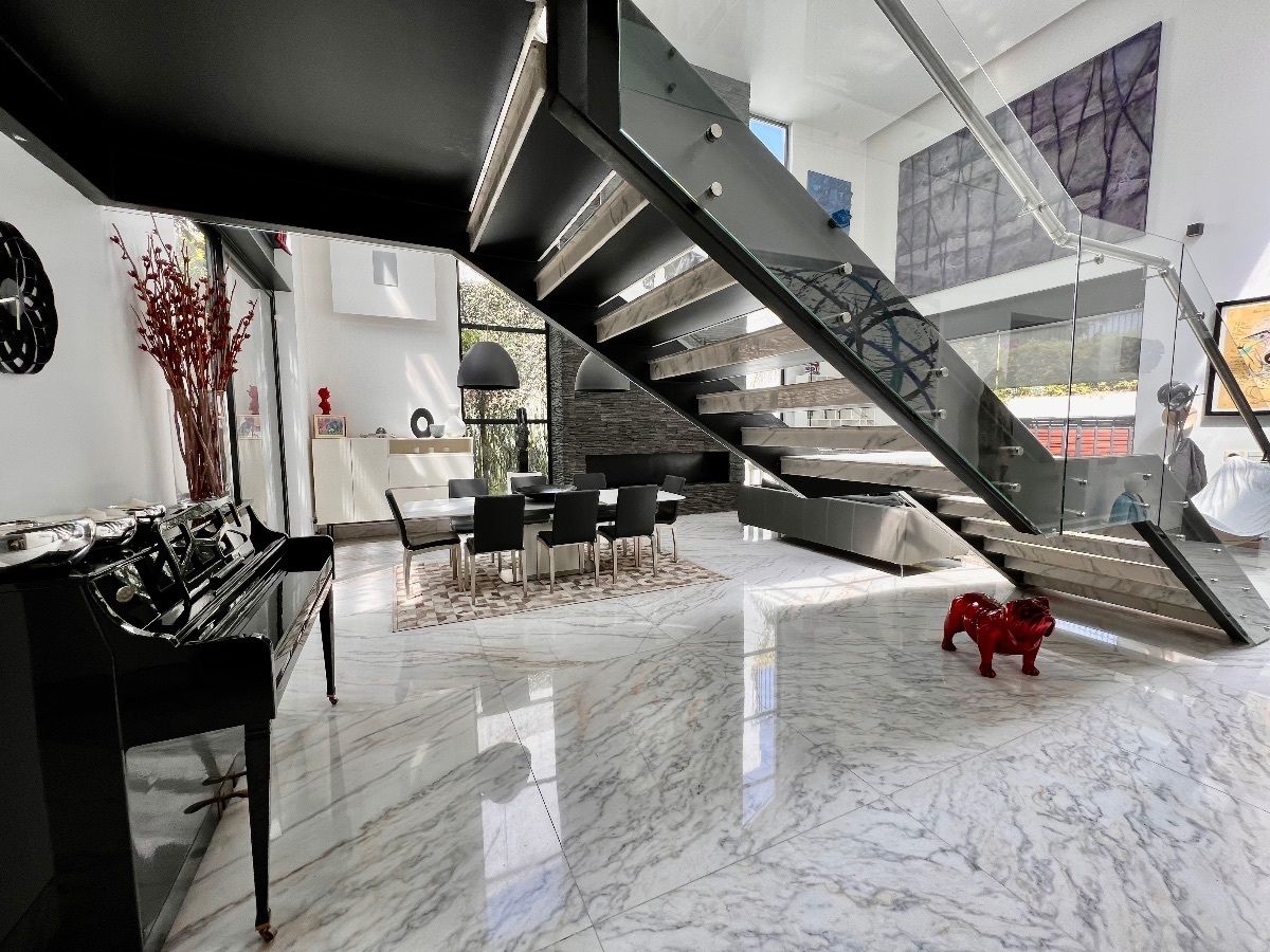 SE VENDE RESIDENCIA EN JARDINES DEL PEDREGAL - foto 4
