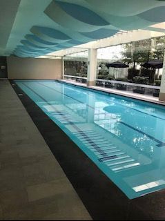 18 of 21: Alberca techada