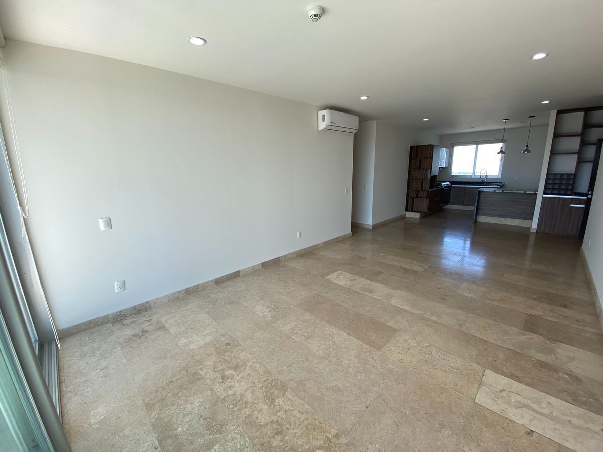 7 de 50: Sala/comedor