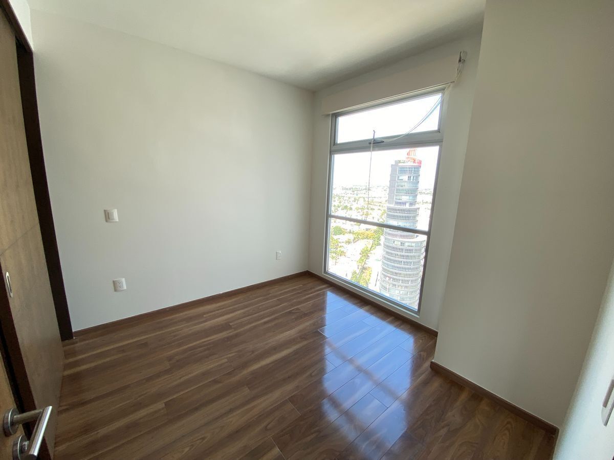 15 de 50: 3a Habitación