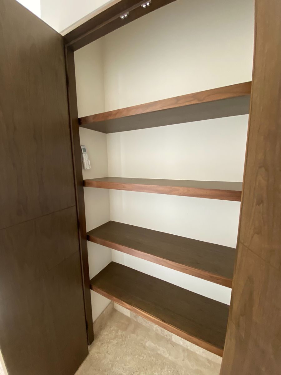 13 de 50: Closet blancos