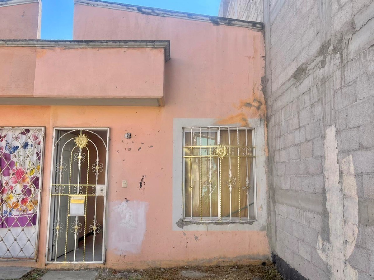 Casa para remodelar en Villas de San Martin, Chalco