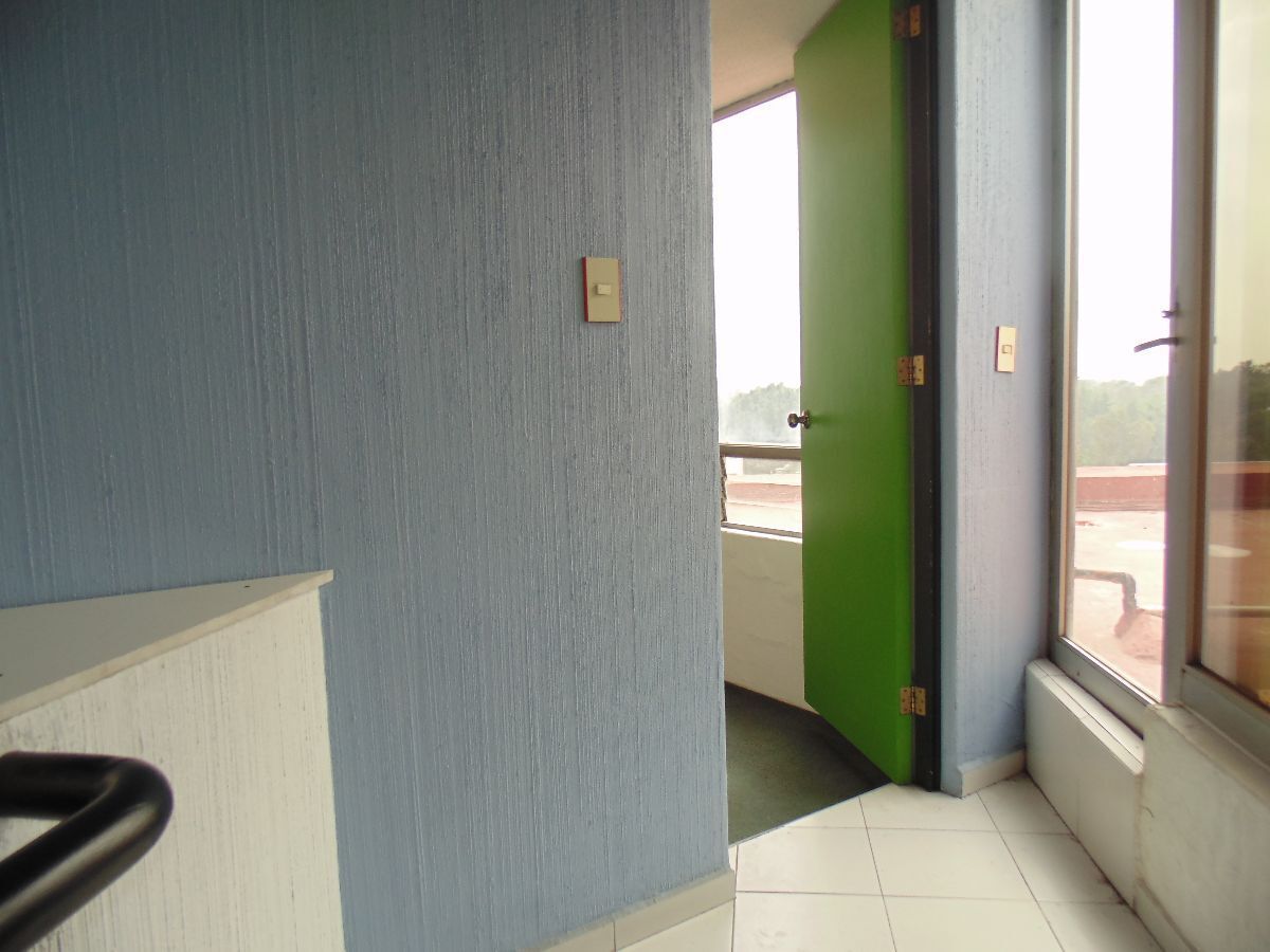 21 of 24: Privado u otro uso primer piso