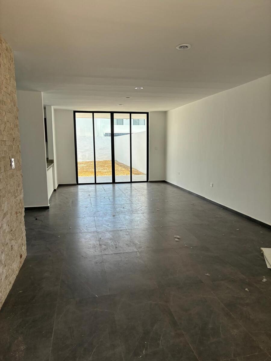 2 de 17: Sala y Comedor