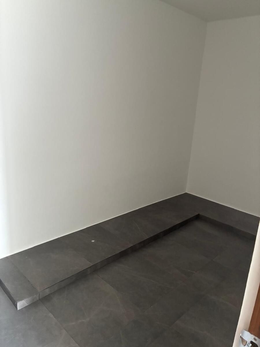 8 de 18: Closet Recámara Principal