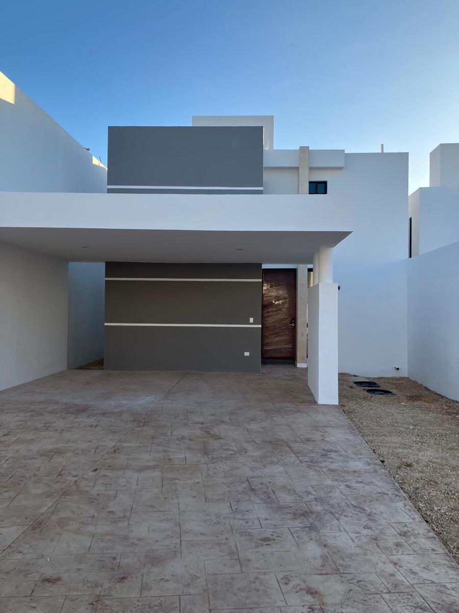 1 de 21: Fachada Principal