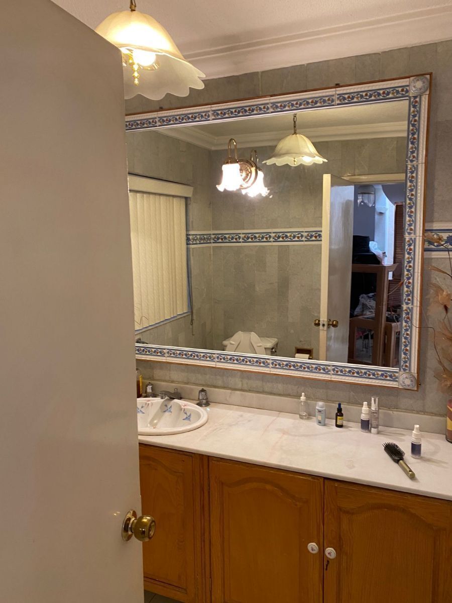14 de 24: Baño visitas