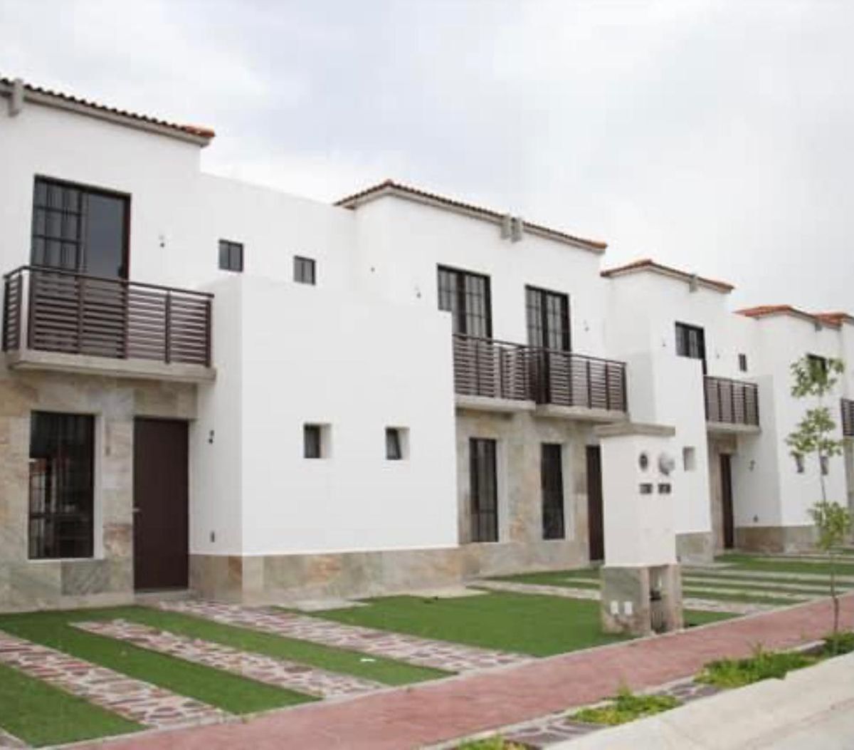 CASA AMUEBLADA  EN EL DORADO LEON GTO