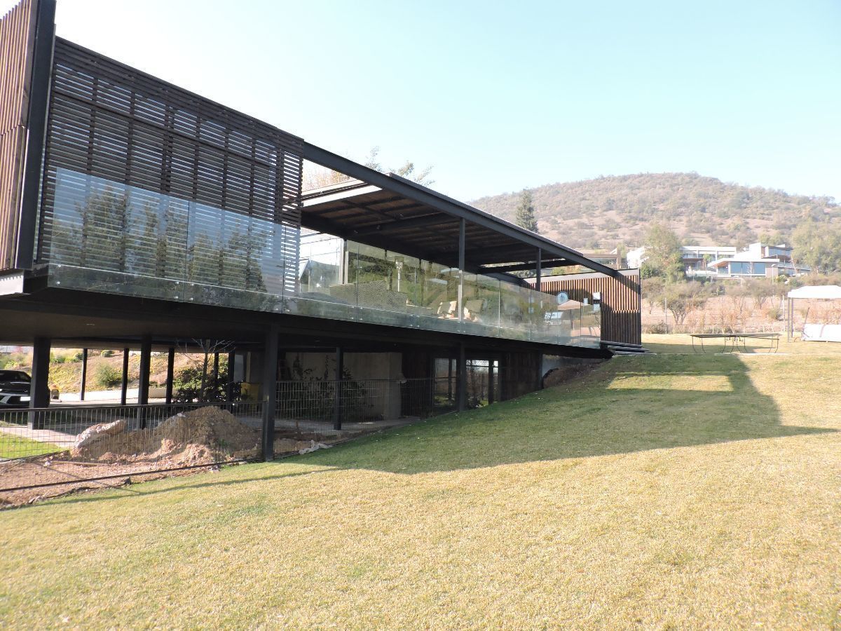 Regia Casa Moderna,Valle Escondido