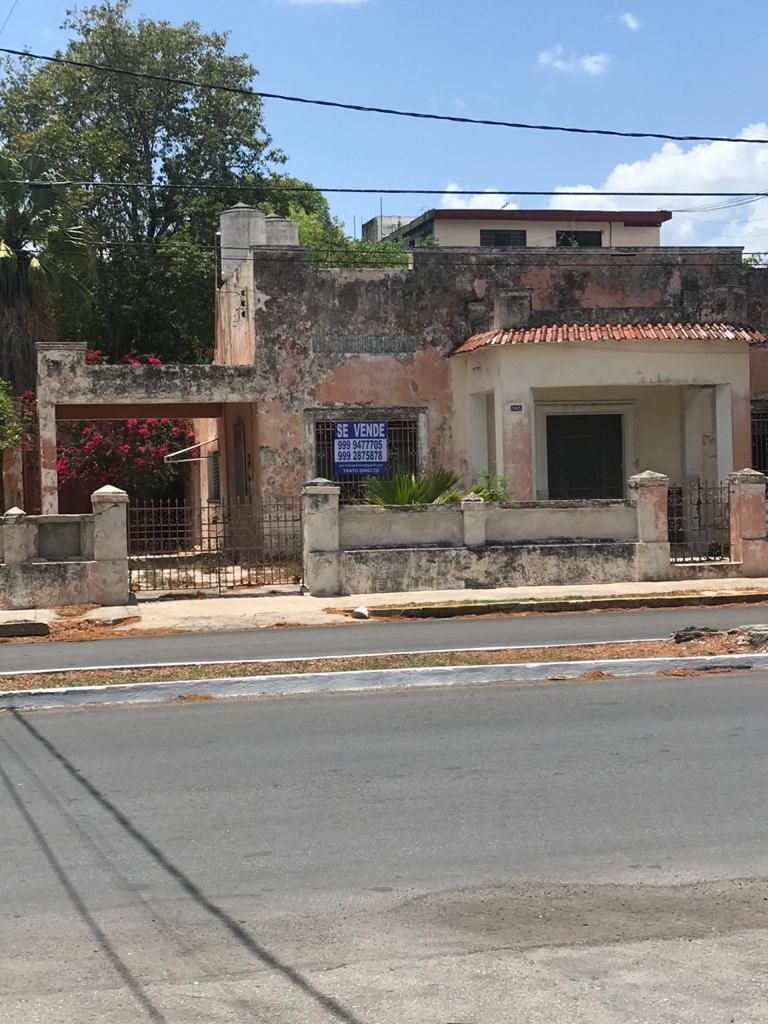 Terreno con Casona. En Av. Reforma, Mérida, Yucatan