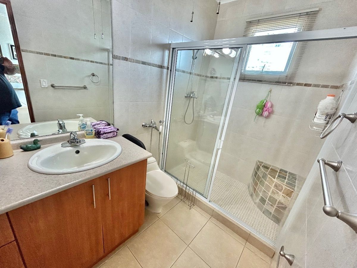 11 de 33: Baño 3