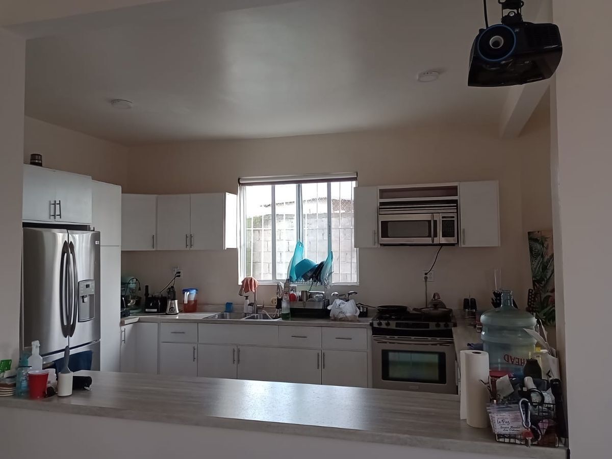 SE VENDE PROPIEDAD CON DOS CASAS EN ROSARITO - foto 5