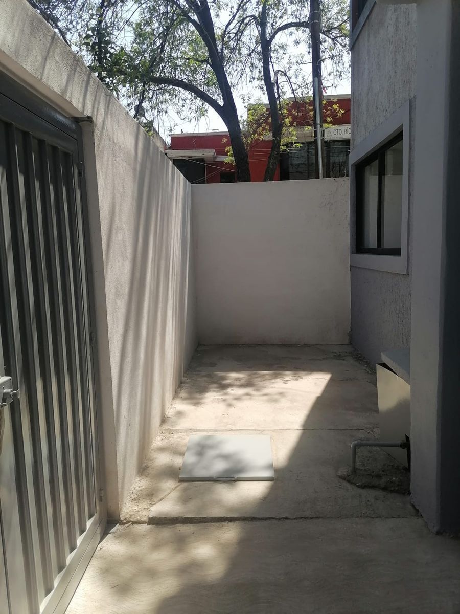4 de 19