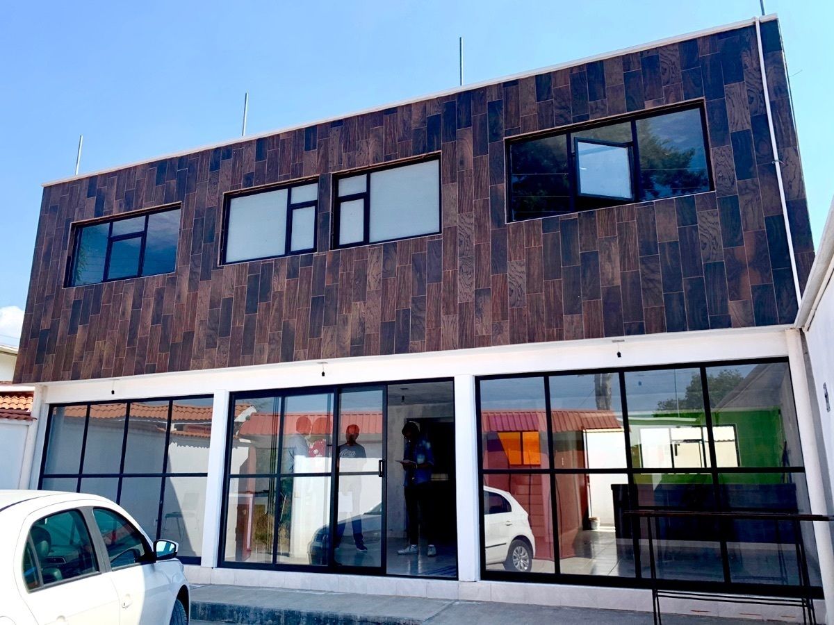 2 de 20: Fachada grande