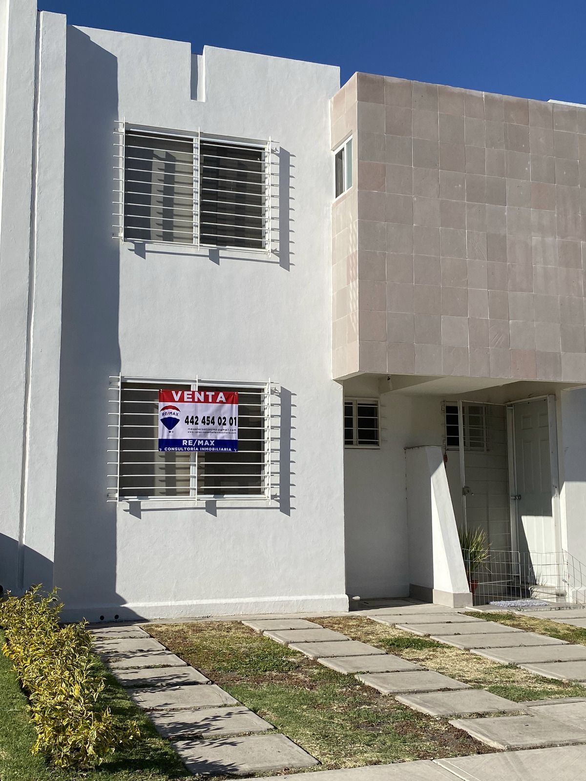 CASA EN VENTA EN VIÑEDOS