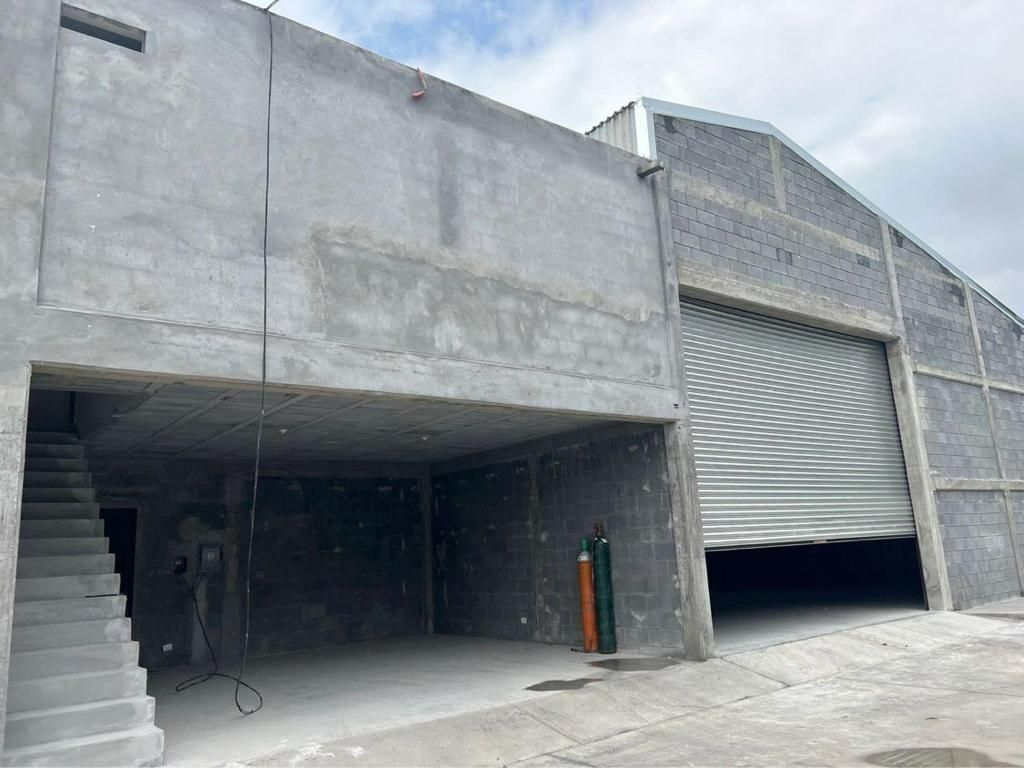 Commercial Storage Unit in Agropecuaria, General Escobedo, photo 2 of 4