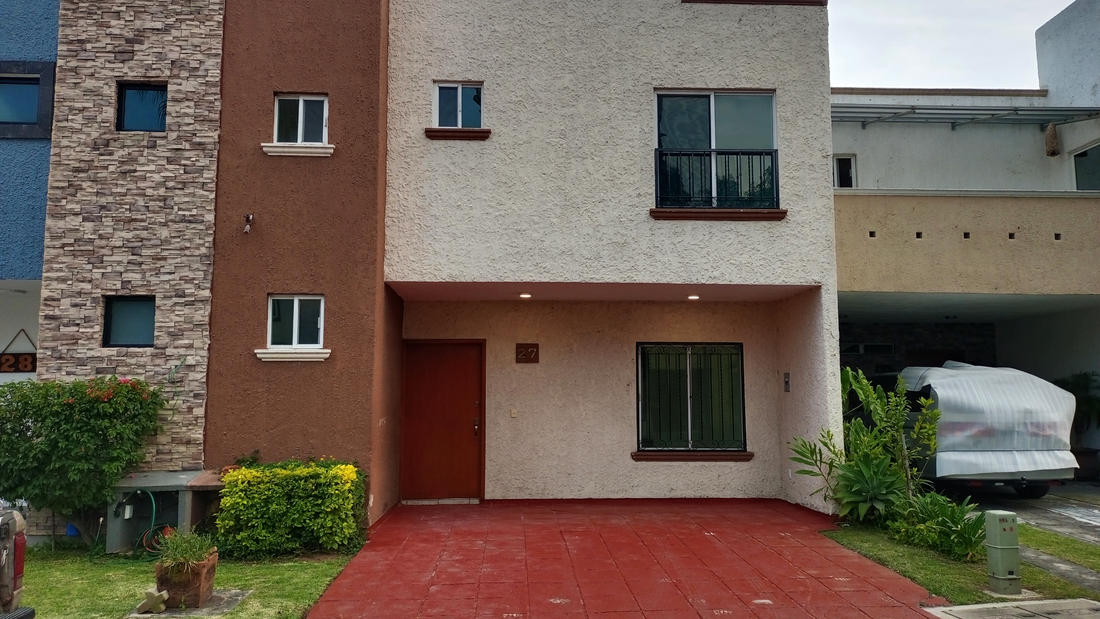 Bonita casa recién remodelada en Acueducto San Agustín