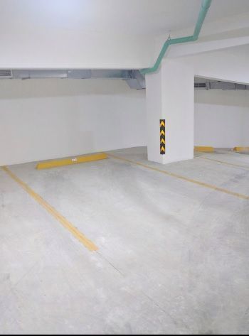 20 de 26: Un cómodo estacionamiento techado.