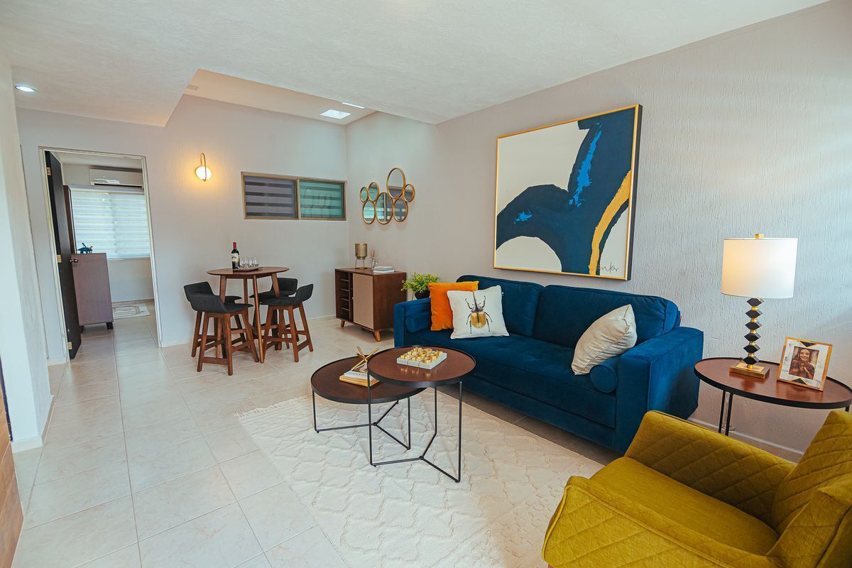 2 de 9: Sala 