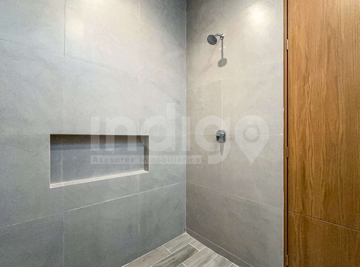 38 de 44: Baño Recámara Secundaria 2