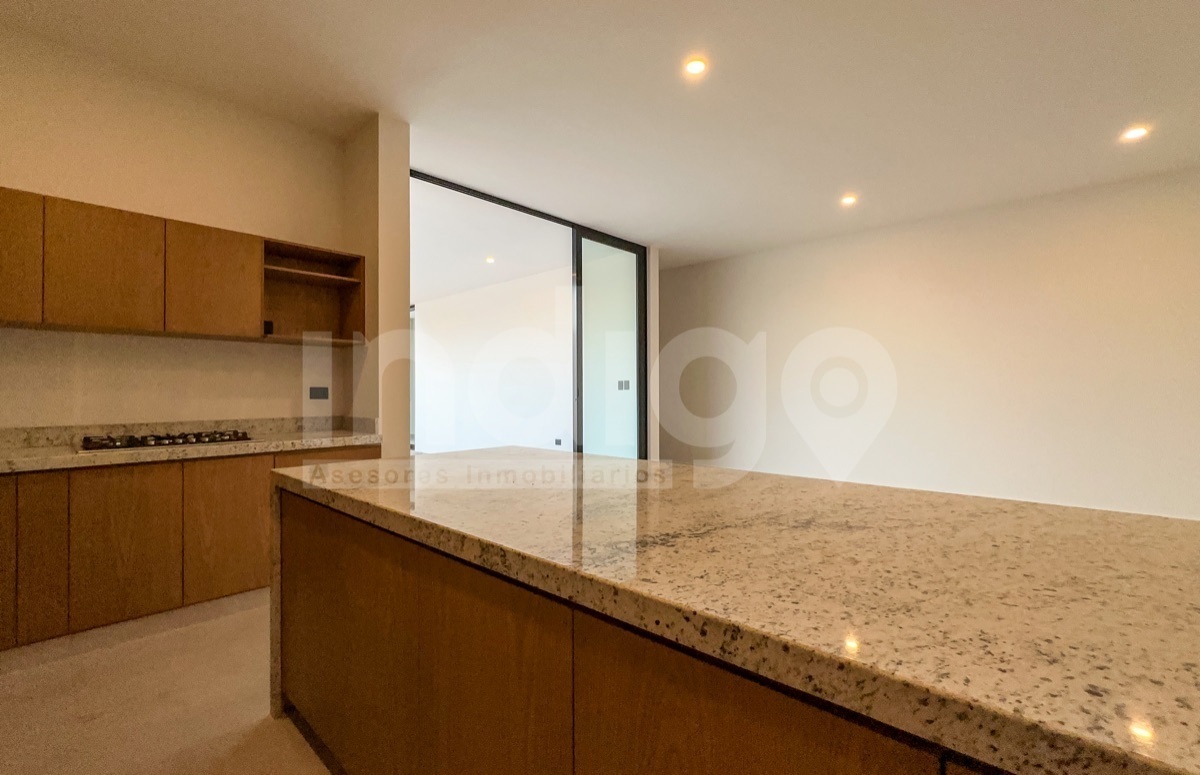 21 de 44: Vista desde la Cocina