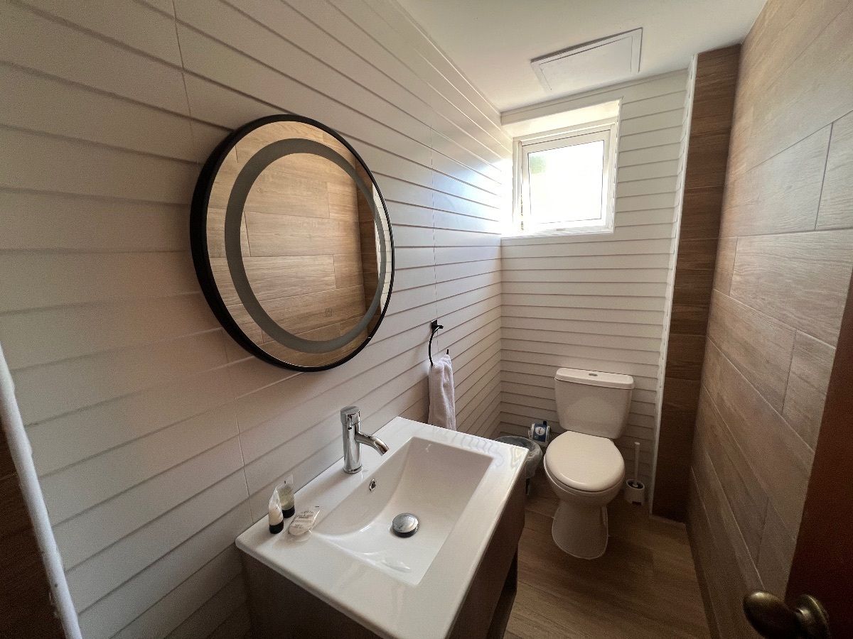 2 de 12: 1/2 baño 