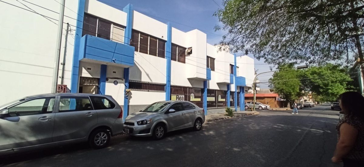 Amplio Local Comercial en RENTA, Zona Centro, Monterrey, foto 1 de 15