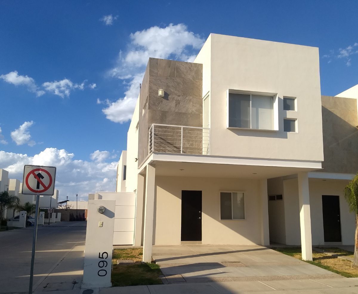 Casa en Renta en Santa Mónica Aguascalientes.