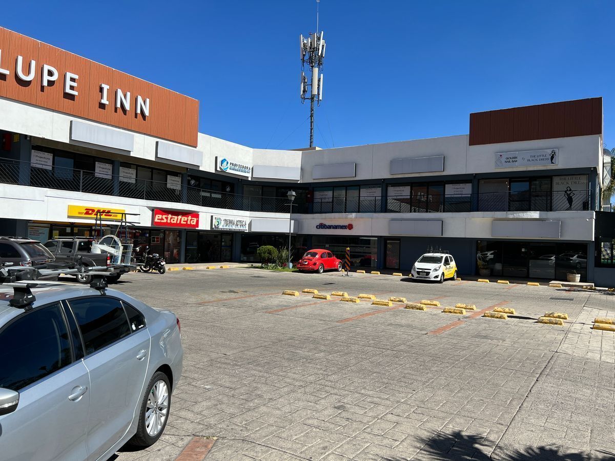 3 de 8