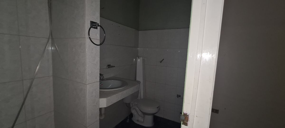 12 de 19: RENTA DE LOCAL EN PLAZA OPCIÓN SAN NICOLAS 