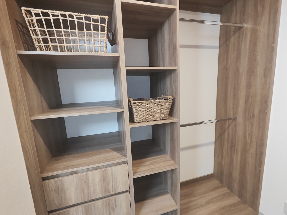 23 de 33: Recamara Principal / Vestidor