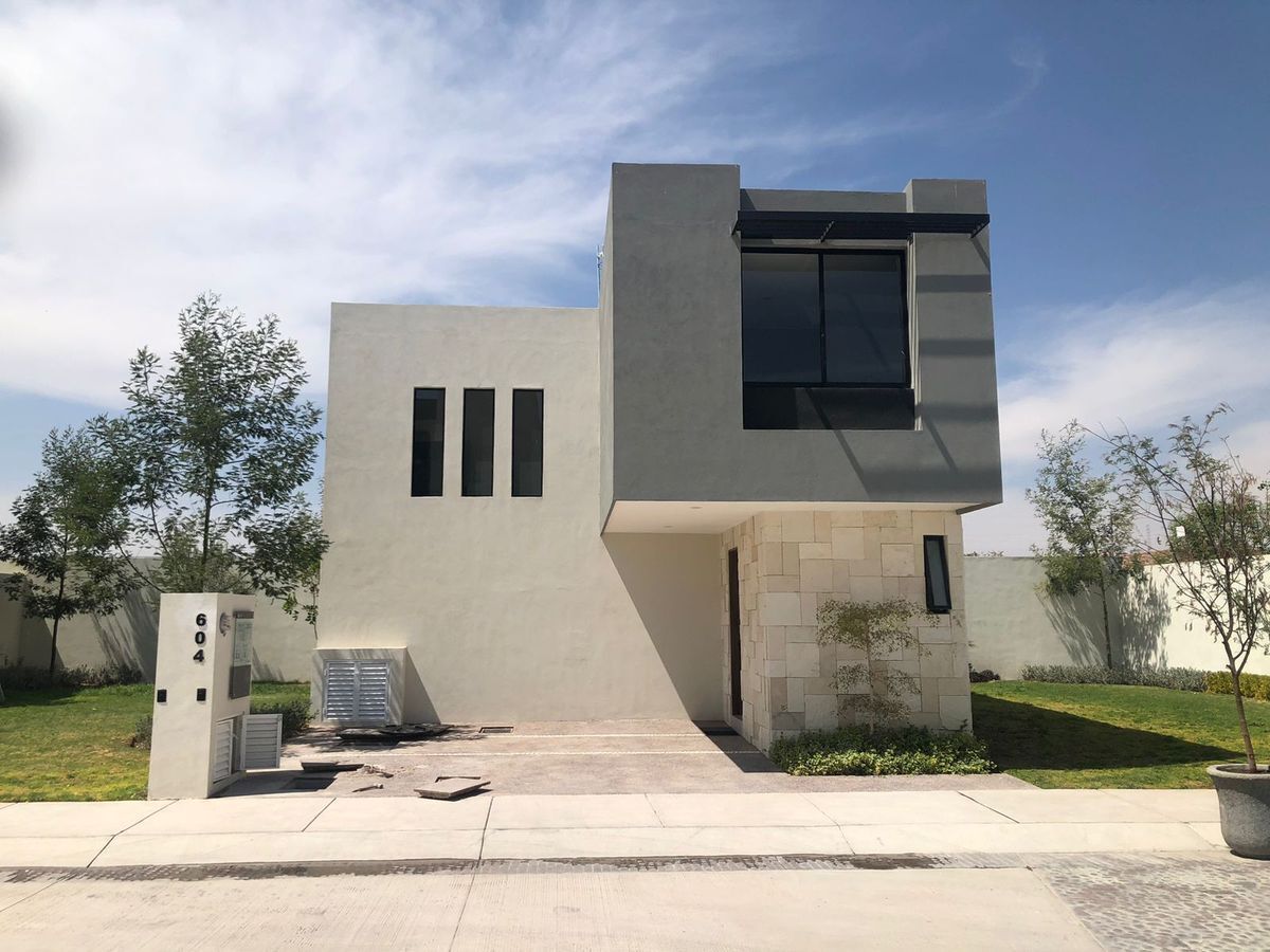 FACHADA PRIMCIPAL