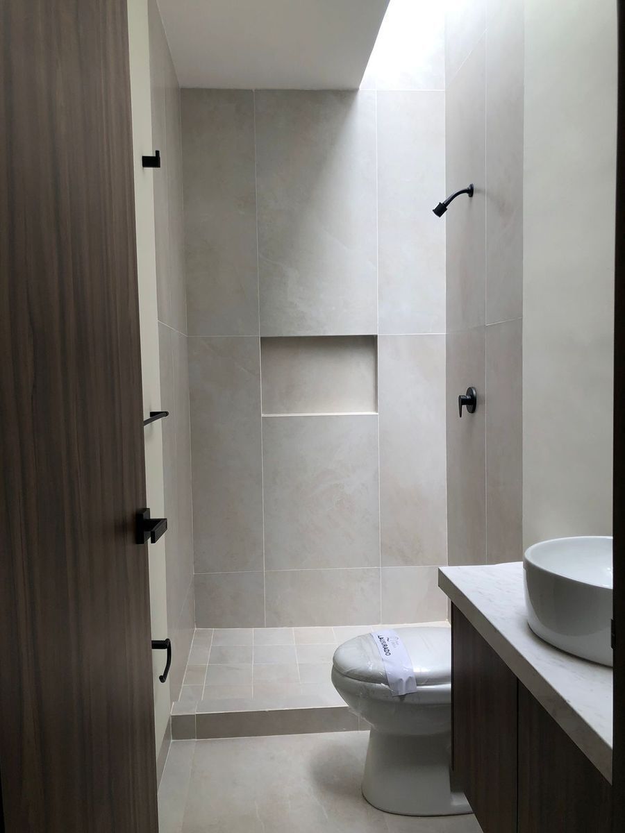 BAÑO RECAMARA PRINCIPAL