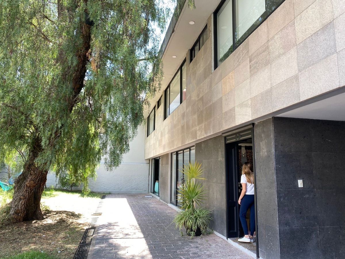 5 de 6: Fachada Principal