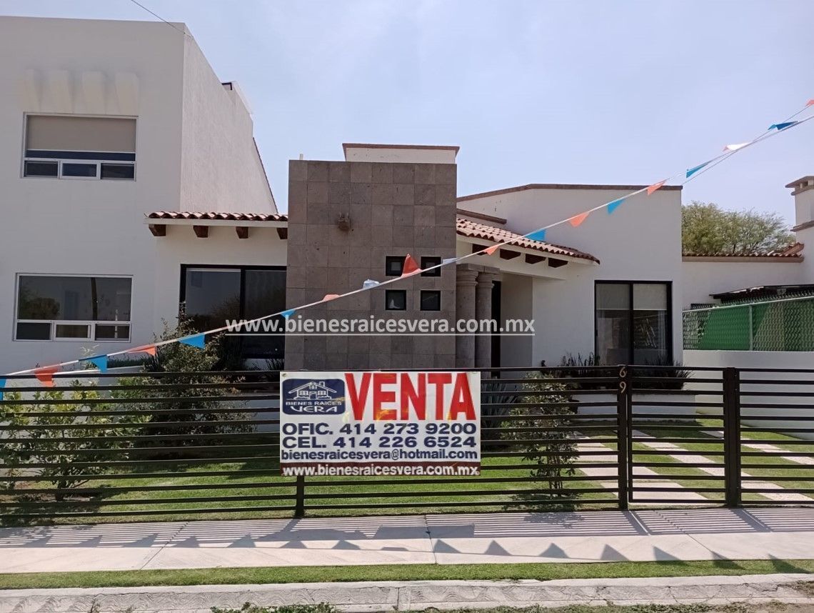 CASA EN VENTA EN TEQUISQUIAPAN EN RESIDENCIAL HACIENDAS FRIDA